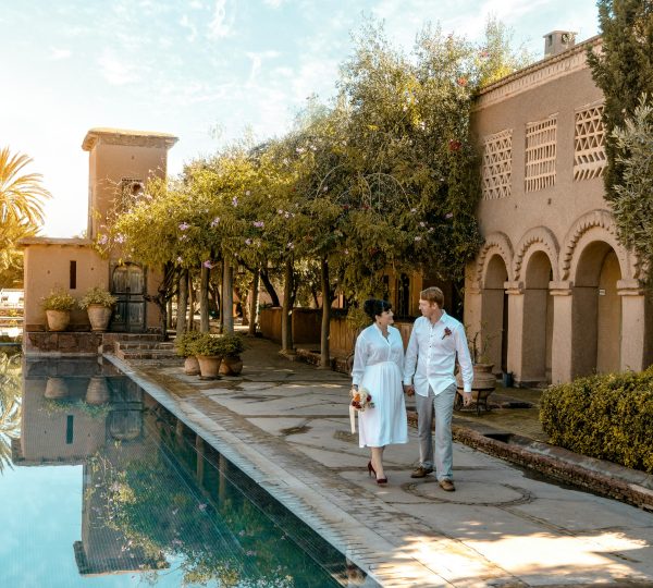 Sumérgete en Tánger, donde cada rincón es una invitación al romance y al descubrimiento. Disfrute de sus Escapadas Románticas de Lujo en Tánger.