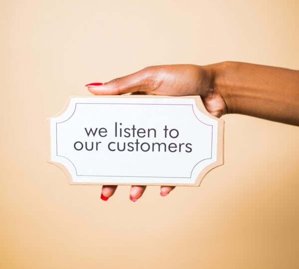 Escuchamos sus necesidades y deseos para ofrecerle los mejores tours privados con chófer en Tánger.