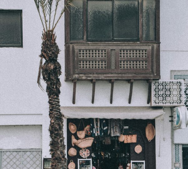 Ruta Bohemios team building en Tánger arquitectura lujo